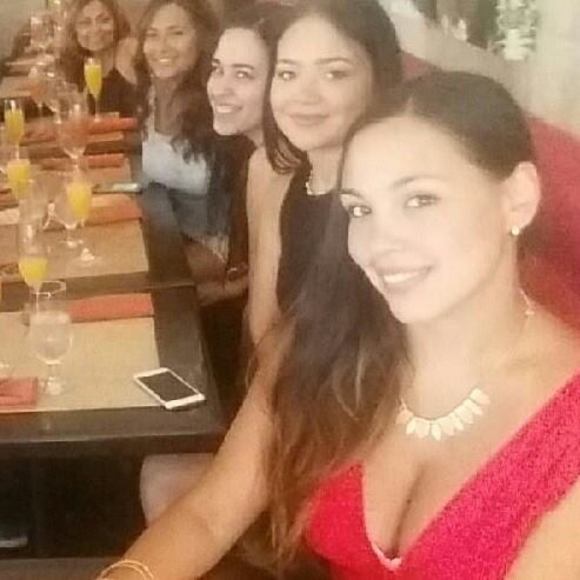 Meet your Posher, Kristen - Picture 1 of 1